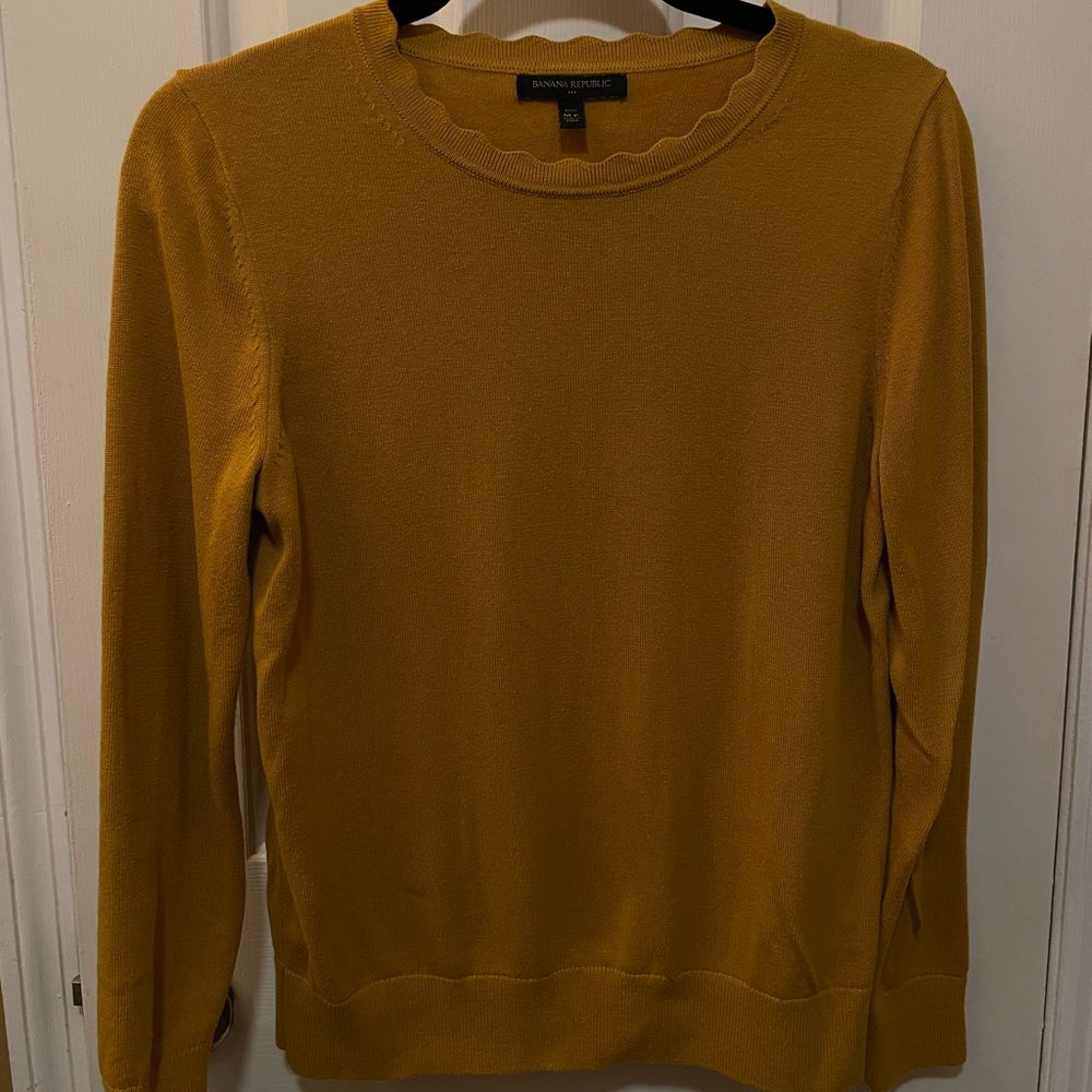 Banana Republic Scallop Neck Sweater